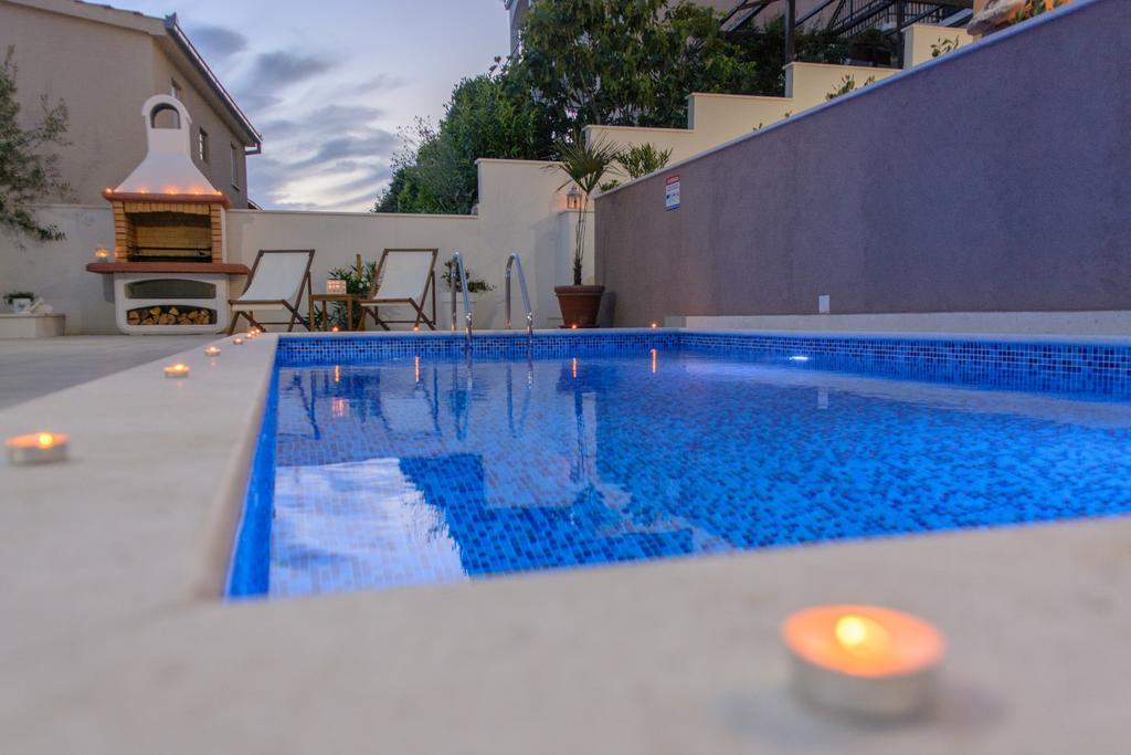 Apartments Villa Atlantis Трогир Экстерьер фото