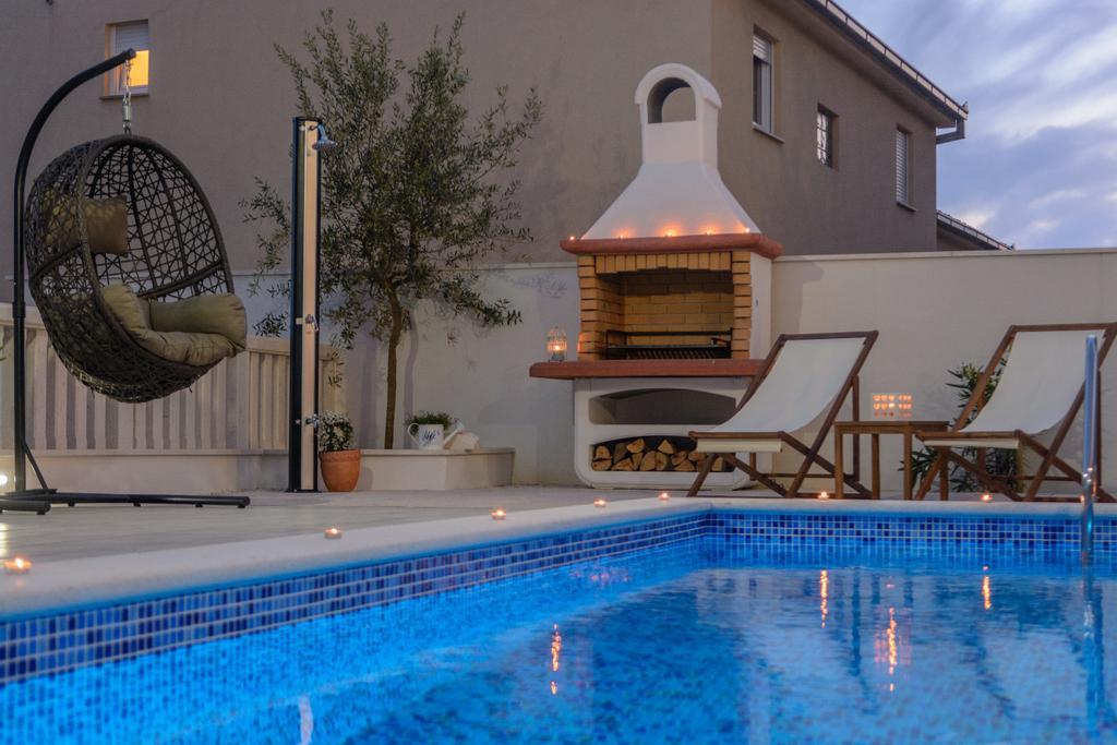 Apartments Villa Atlantis Трогир Экстерьер фото