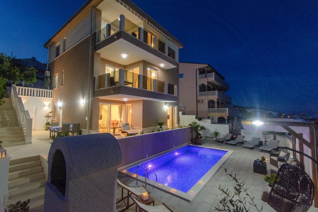 Apartments Villa Atlantis Трогир Экстерьер фото
