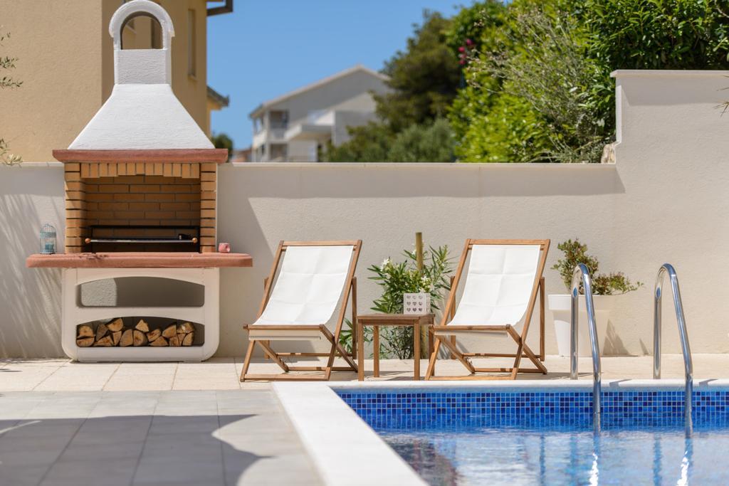 Apartments Villa Atlantis Трогир Экстерьер фото