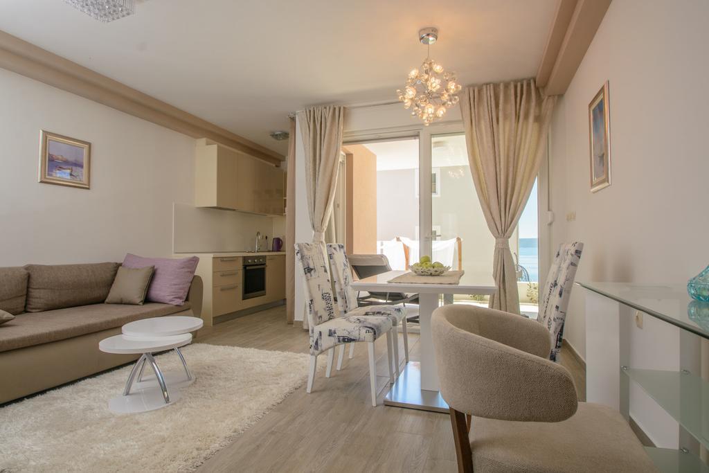 Apartments Villa Atlantis Трогир Экстерьер фото