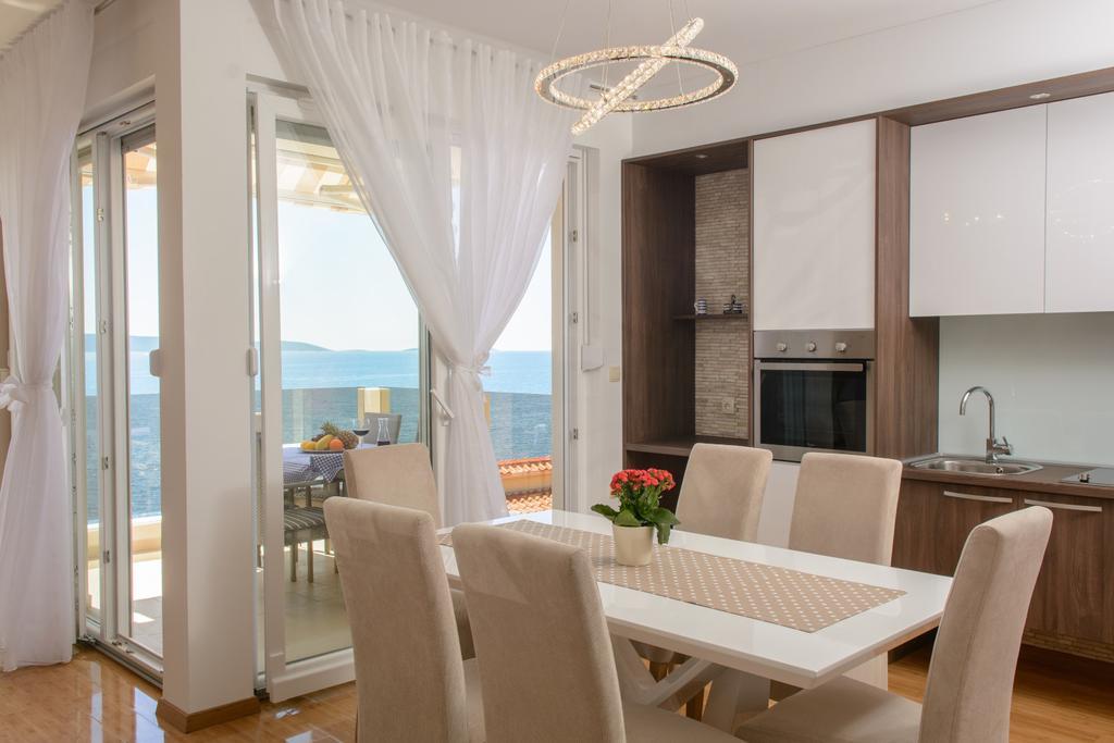 Apartments Villa Atlantis Трогир Экстерьер фото